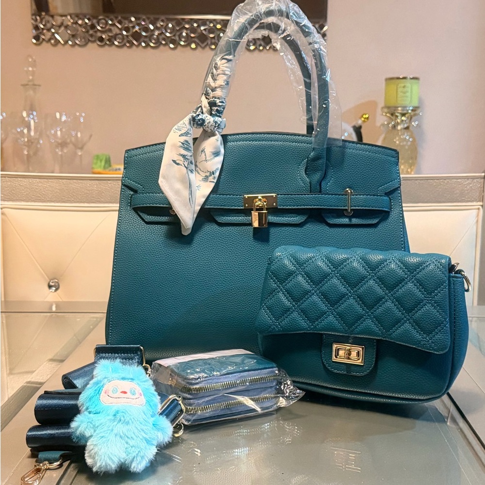 Elegant Teal Women's Handbag Set